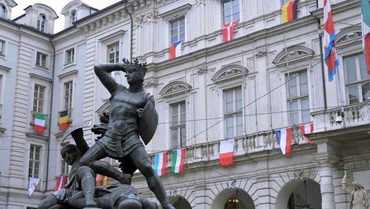 Elezioni a Torino, ecco chi si candida alla guida dei quartieri: ai fedelissimi di Salvini e Meloni i posti più sicuri