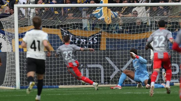 La Cremonese con Giampaolo vince 2-0 a Parma e si rilancia verso la salvezza