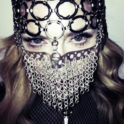 Madonna con il niqab di ferro, il gioiello &egrave; di Firenze