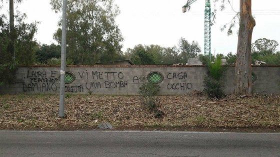 Latina, intimidazioni contro il sindaco Coletta in uno dei centri accoglienza migranti