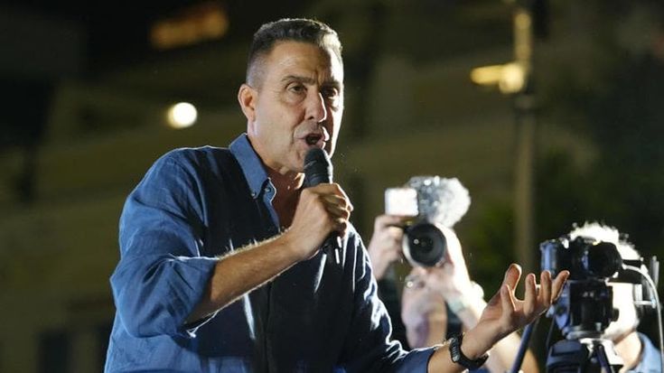 Reggio Calabria, test per la destra. Vannacci fa il guastafeste: “Sarà la nostra Sassonia”