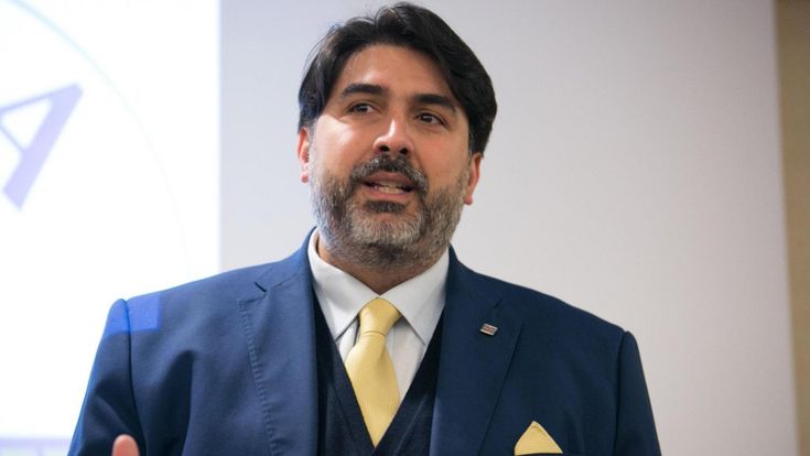 Sardegna, Solinas e il caso discoteche: "Rispettate tutte le regole, la sinistra mi ha convinto a riaprirle"