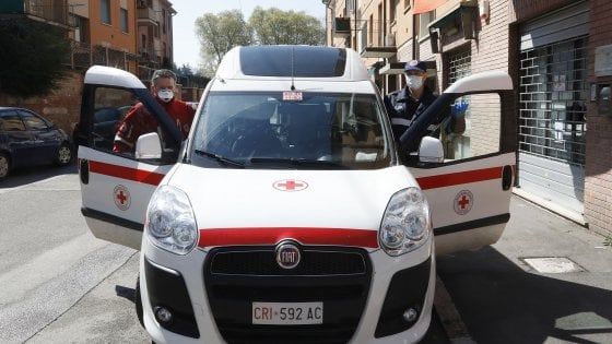 Coronavirus, in Emilia-Romagna i casi salgono a 16.540. Altri 75 morti. "Oggi, per la prima volta, più guariti che decessi"