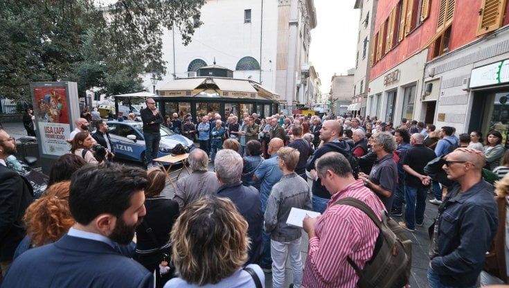 Genova, la battaglia dei commercianti contro Esselunga a Sestri: il Civ non va all'incontro allargato con Bucci