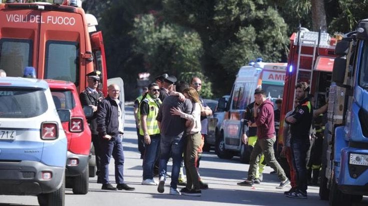 Strage di Casteldaccia, l’appello dei familiari degli operai: “Diteci come sono morti”