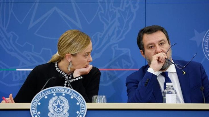 Il calo di FdI nei sondaggi preoccupa Meloni. Mossa contro Salvini: un suo candidato alla guida dell’Ue. La carta Draghi
