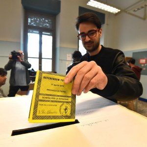 Torino boccia il referendum sulle trivelle:  al voto poco più del 36 per cento  
