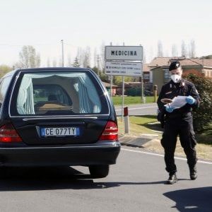 Medicina, sepolta senza avvisare la famiglia