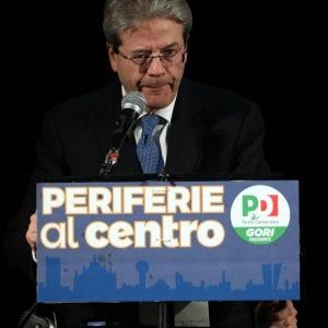 Gentiloni: "Pd unico pilastro per le riforme"