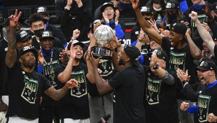 Basket Nba, Milwaukee alle Finals: Atlanta battuta 4-2