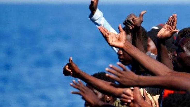 Karima Moual. Se accogliere i più deboli diventa un atto rivoluzionario