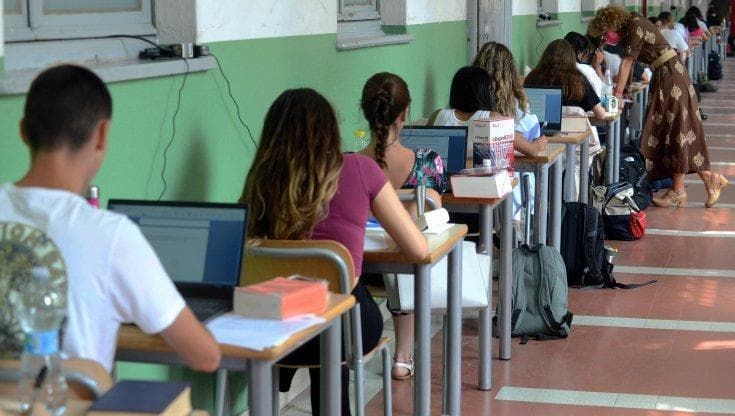 Maturità 2023, le commissioni: "Studenti ancora indietro, l'Esame di Stato non li affonderà"