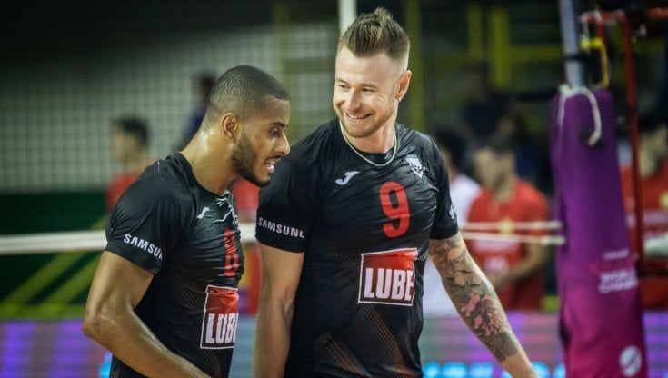 Volley, Mondiale per club: Civitanova vince, Trento no. Sarà "derby" italiano in semifinale