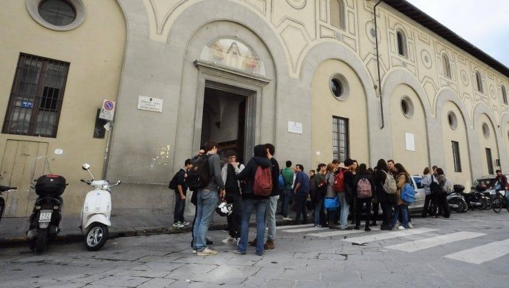 Firenze, lavori al Michelangiolo 10 classi saranno trasferite: protestano famiglie e allievi