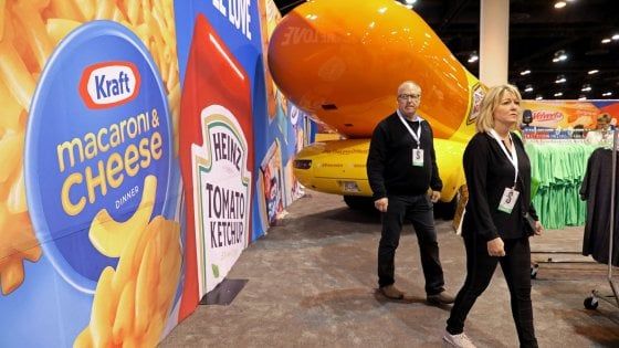 Kraft Heinz, la maionese è impazzita: per le agenzie di rating è "spazzatura"