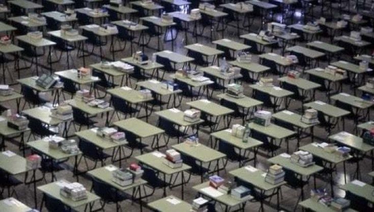 Maxi concorso Arpal verso il rinvio: cinquantamila candidati a Bari per mille posti, "alto rischio contagi"