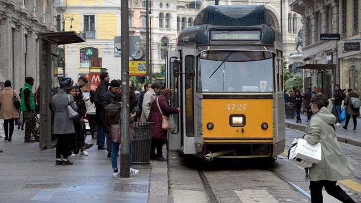Milano senza tranvieri: Atm darà mille euro al mese a chi non va in pensione