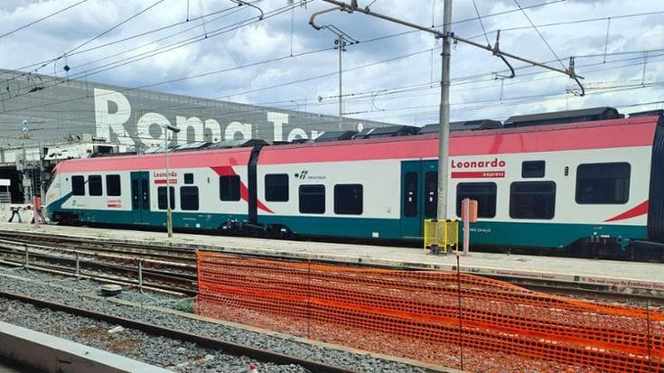 Fs, firmato rinnovo del contratto: “230 euro di aumenti su minimi”. Ora le assemblee