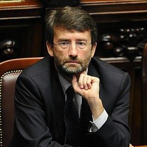 Malore per Franceschini, Renzi su Twitter: "Un abbraccio, ti aspettiamo prestissimo"