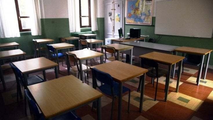 Covid, le scuole siciliane restano chiuse fino a mercoledì: la Regione dispone tre giorni in più di vacanza 