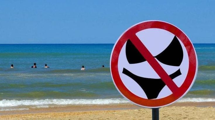 La crisi del nudismo sulle spiagge tedesche: la cultura del senza costume ora è fuori moda. “Colpa dello sguardo pornografico dei capitalisti”