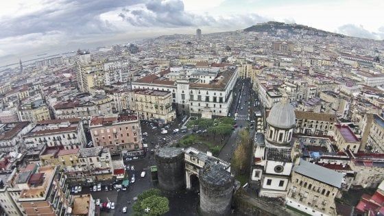 Napoli, colpi di arma da fiuoco esplosi in zona Porta Capuana