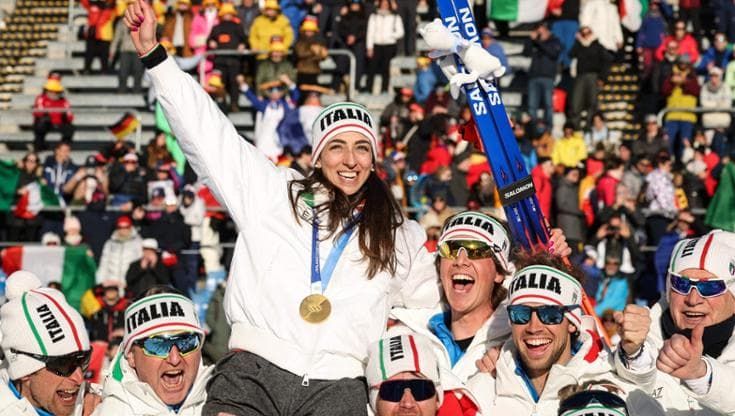 Vittozzi trionfa nell’inseguimento, storico oro per l’Italia nel biathlon: “Mi scoppia il cuore”