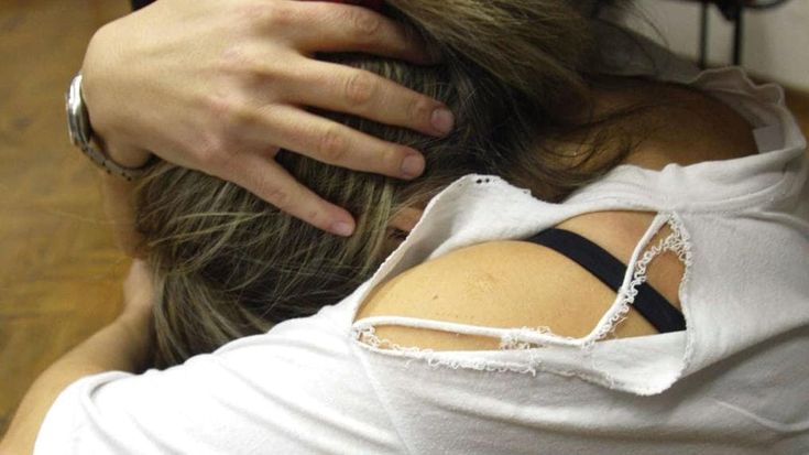 La vergogna: perché le donne ne sono sopraffatte