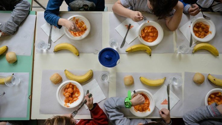 La dirigente ruba l'incasso della mensa scolastica ma la Corte dei Conti vuole i soldi dalla dipendente