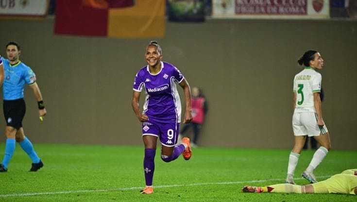 Janogy in dolce attesa: “Che bello unire un figlio alla carriera. Dalla Fiorentina grande supporto”