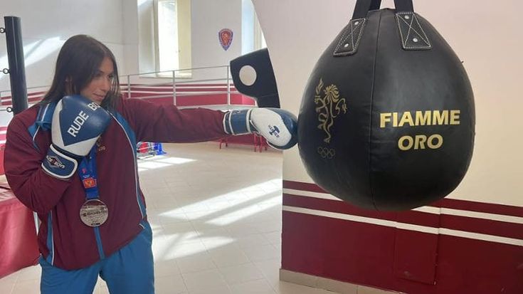 Dal ring del rione Sanità all’argento europeo di boxe, Chiara Saraiello: “Qui ho imparato a credere in me stessa”
