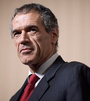 Cottarelli boccia il finanziamento ai partiti.Nella spending 900 mln di tagli alla politica