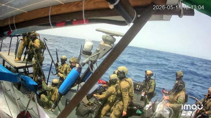 Flotilla, intercettata da Israele anche l’ultima nave: spari su cinque imbarcazioni, una è italiana