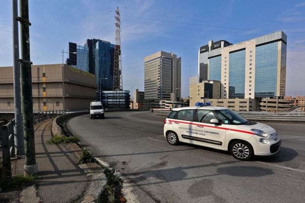 Coronavirus, la Genova deserta di domenica