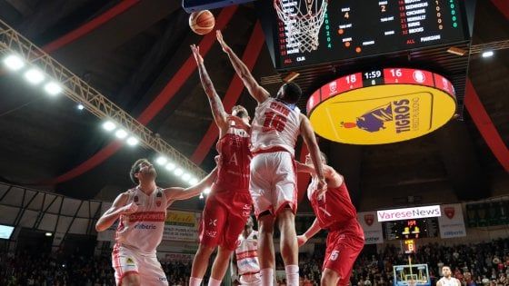 Basket, l'inno della Francia prima delle partite: i tifosi dico no