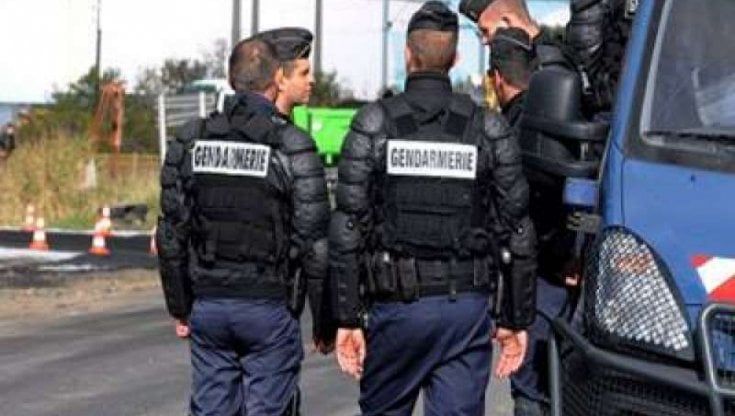 Ventimiglia, la polizia francese espelle i bambini migranti e infrange le regole della protezione dei minori e le norme sull'immigrazione