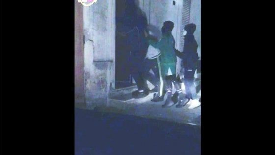 Pensionato ucciso da baby gang a Manduria, interrogati gli 8 ragazzi fermati: "Dispiaciuti e provati"