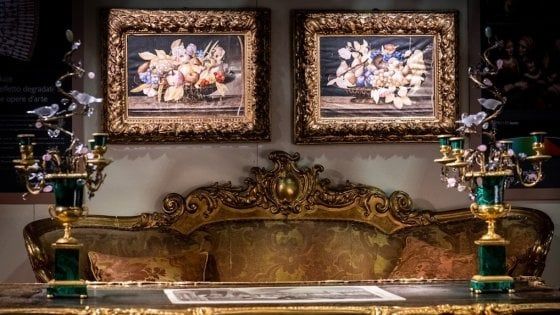 Parma, a Mercanteinfiera autunno la poetica del tacco, fotografia e arte 