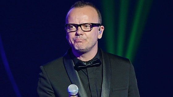 Torino, Gigi d'Alessio rinuncia alla Festa dell'Unità e nel Pd si scatena la polemica