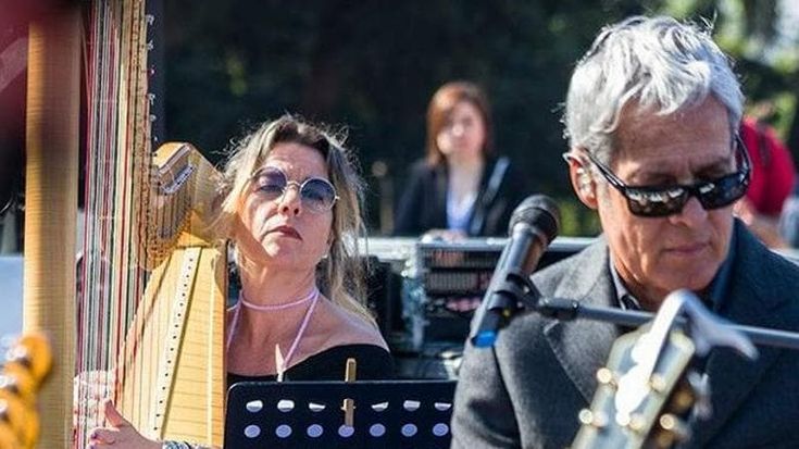Arpista fa causa alla polizia, ma il Tar: “Non è lavoro subordinato, suonava al Festival di Sanremo”