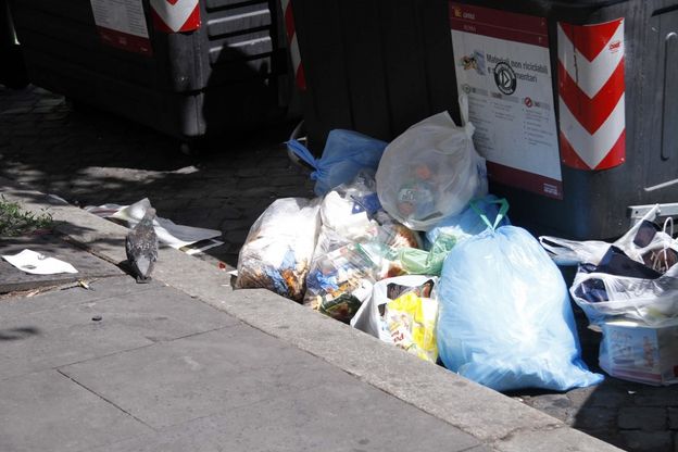 Abusivismo, rifiuti e degrado. Prati, un rione senza regole<br />&nbsp;