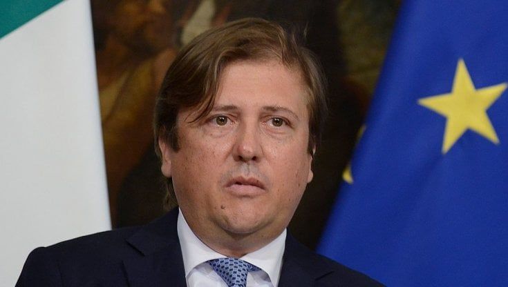 Sileri (Salute): "Il green pass non è eterno ma serve la terza dose". Borghi, Pd, "Pronti a prorogare lo stato d'emergenza covid"