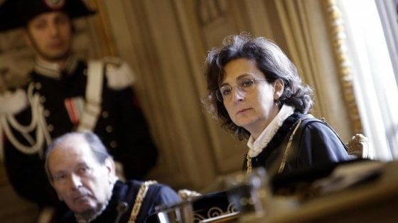 Dalla Consulta palla alle Camere sul carcere per il giornalista che diffama 