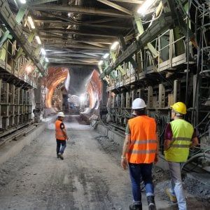 Svizzera, battaglia tra costruttori e sindacati sull'età della pensione per l'edilizia