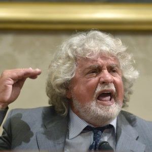 Cinque stelle, tutte le regole per la selezione dei candidati sul blog di Grillo