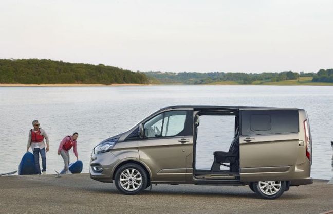 Nuovo Ford Tourneo Custom, viaggiare coccolati