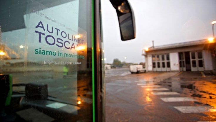 Corse saltate e disservizi, triplicati i reclami. La Regione protesta con Autolinee Toscane