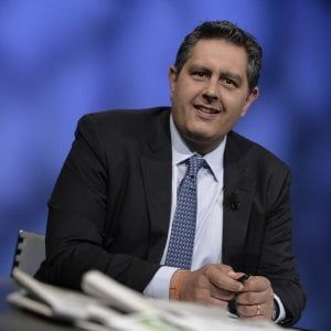 Giovanni Toti: "Berlusconi ci ripensi e torni al Mattarellum. Poi via al partito unico"