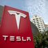 Tesla, aperta un'indagine penale per i tweet di Musk: nuovo crollo in Borsa