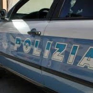 Bari, rapina a mano armata in una villa: trovano uno studente e lo picchiano 